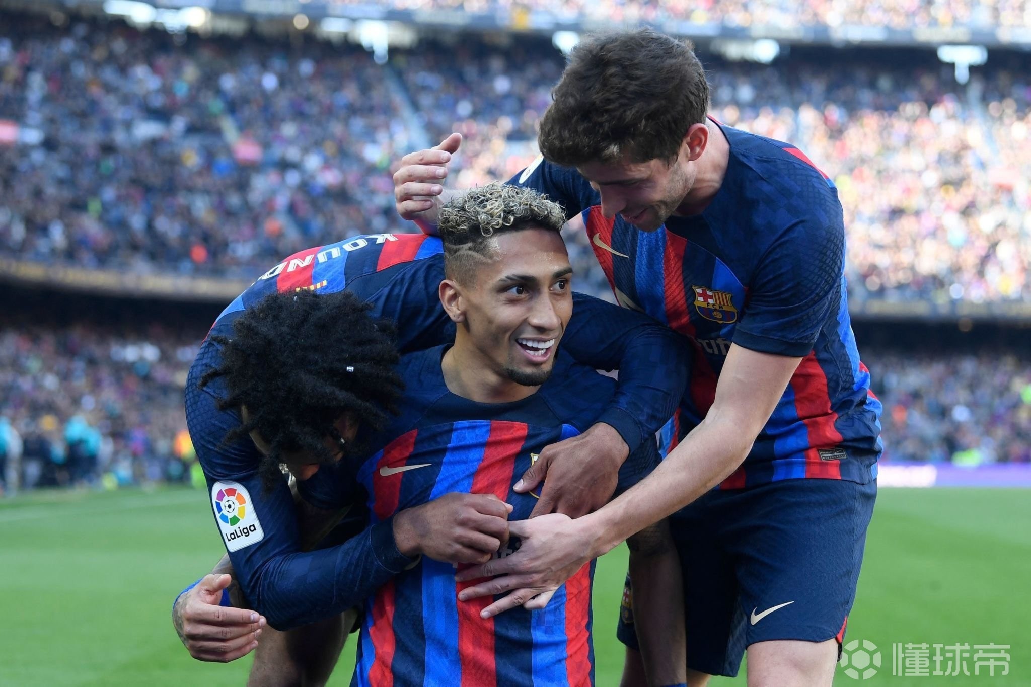 开云体育网址-关于赛地聚焦：西甲今晚热度飙升，门兴格拉德巴赫手感冰凉，更衣室稳定，训练强度明显提升的信息-开云体育网址